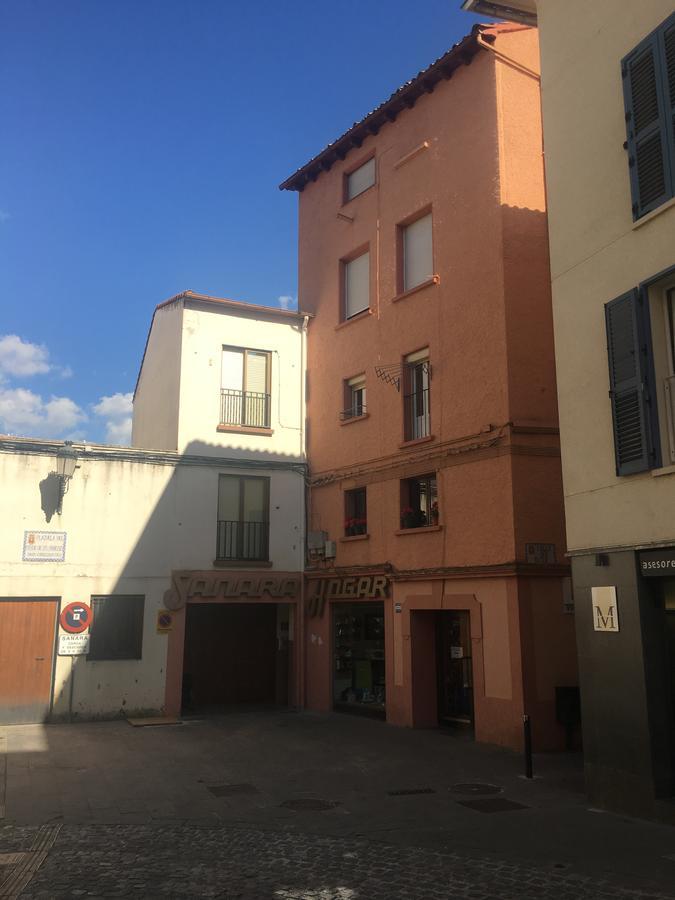 Apartamentos Turisticos Sol Y Nieve جاكا المظهر الخارجي الصورة